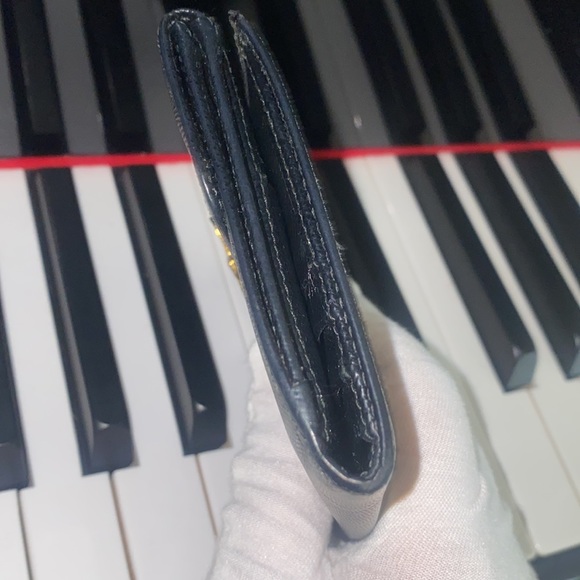 Prada Leather Wallet EUC - Picture 11 of 11